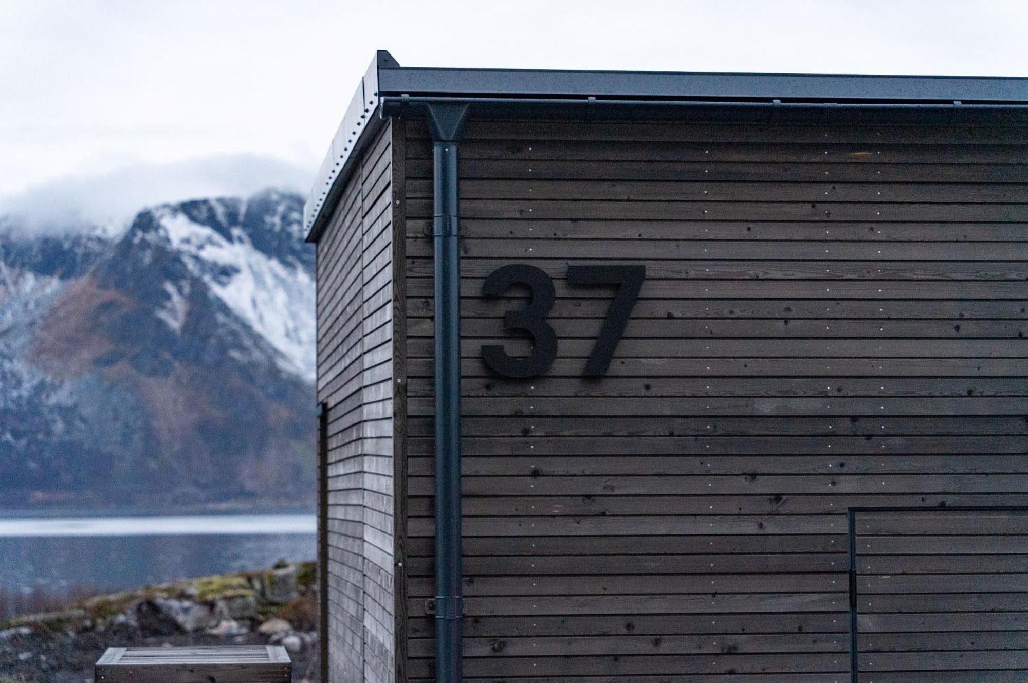 Luksushytte Med Jacuzzi, Summer&Winter Retreat Lyngværet 外观 照片