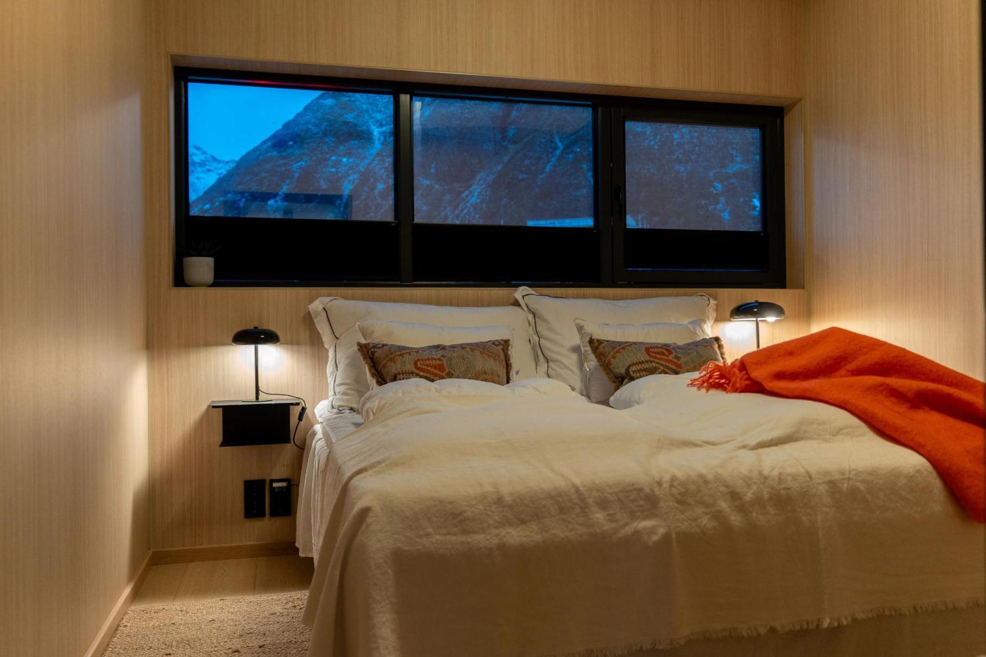 Luksushytte Med Jacuzzi, Summer&Winter Retreat Lyngværet 外观 照片